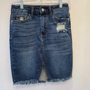 Judy Blue Triangle Cut Pencil Denim Skirt Size Small Raw Hem & Stretch  # JB2910